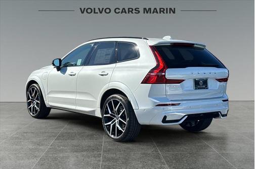 2025 Volvo XC60 Plug-In Hybrid T8 Polestar
