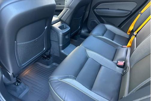 2025 Volvo XC60 Plug-In Hybrid T8 Polestar