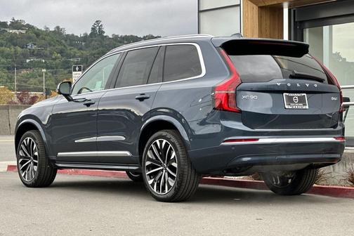 2026 Volvo XC90 B6 Plus 7-Seater
