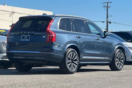 2024 Volvo XC90 Recharge Plug-In Hybrid T8 Plus Bright Theme 7-Seater