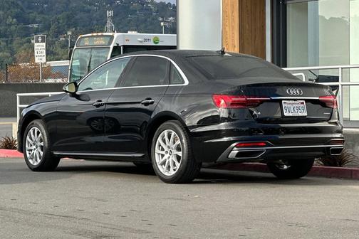 2022 Audi A4 40 Premium