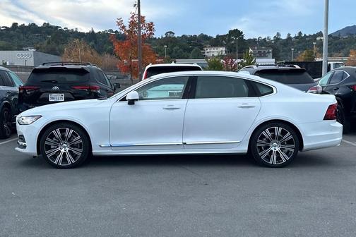 2025 Volvo S90 B6 Plus