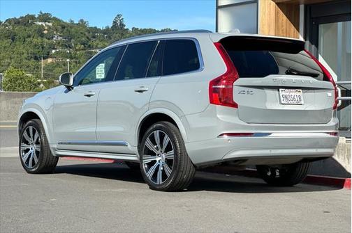 2024 Volvo XC90 Recharge Plug-In Hybrid T8 Core Bright Theme