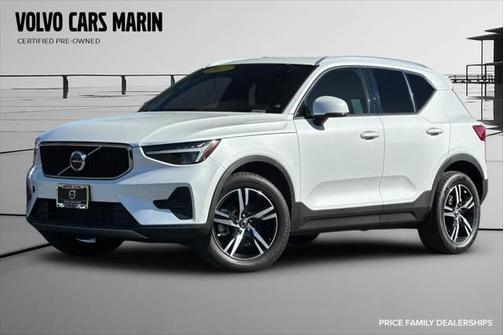 2023 Volvo XC40 B4 Core