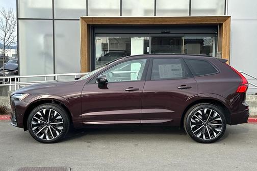 2026 Volvo XC60 B5 Ultra