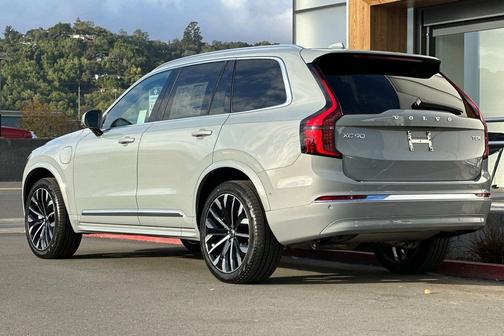 Vapour Grey Metallic 2026 Volvo XC90 Plug-In Hybrid Plus, T8 AWD, Electric/Gasoline, Bright, 7 Seats