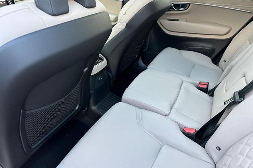 2026 Volvo XC90 Plug-In Hybrid T8 Plus 7-Seater