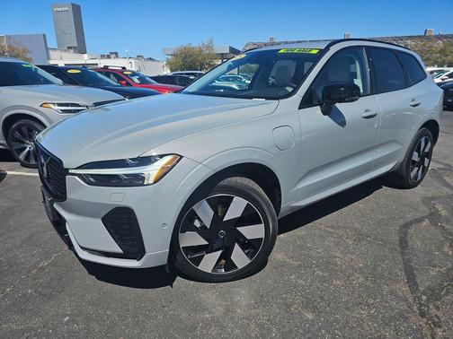 Vapour Grey Metallic 2025 Volvo XC60 Plug-In Hybrid Plus, T8 AWD Electric/Gasoline, Dark