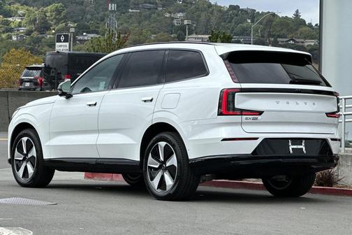 2025 Volvo EX90 Twin Motor Performance Plus