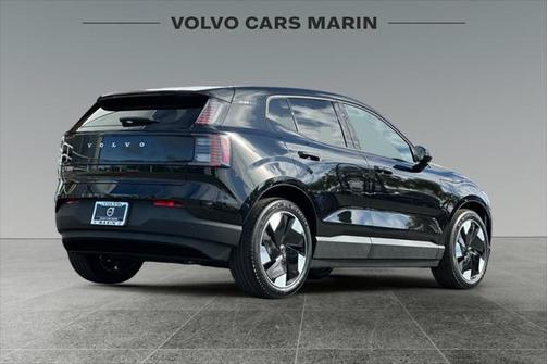 2025 Volvo EX30 Twin Motor Plus