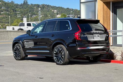 Onyx Black Metallic 2026 Volvo XC90 Plug-In Hybrid Ultra, T8 AWD, Electric/Gasoline, Bright, 6 Seats