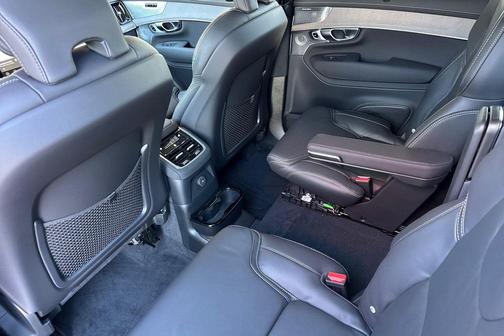 Onyx Black Metallic 2026 Volvo XC90 Plug-In Hybrid Ultra, T8 AWD, Electric/Gasoline, Bright, 6 Seats
