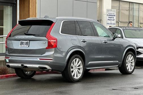 2017 Volvo XC90 T6 Inscription