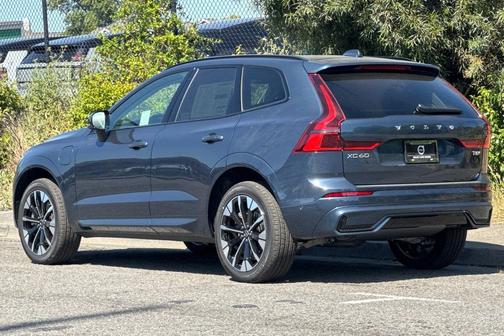 Denim Blue Metallic 2026 Volvo XC60 Plug-In Hybrid Plus, T8 AWD Electric/Gasoline, Dark