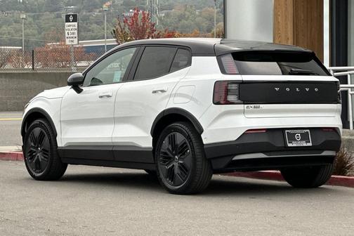 2026 Volvo EX30 Cross Country Ultra