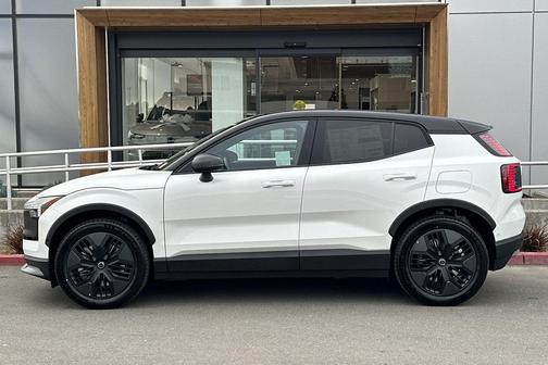 2026 Volvo EX30 Cross Country Ultra