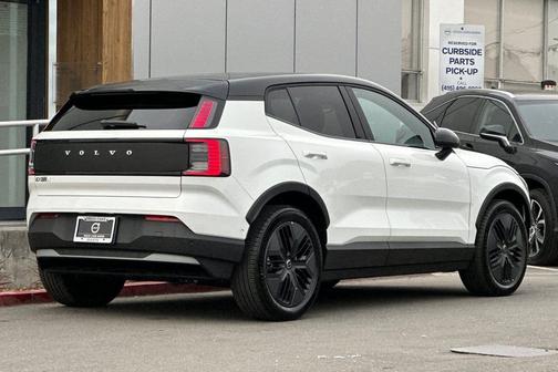 2026 Volvo EX30 Cross Country Ultra