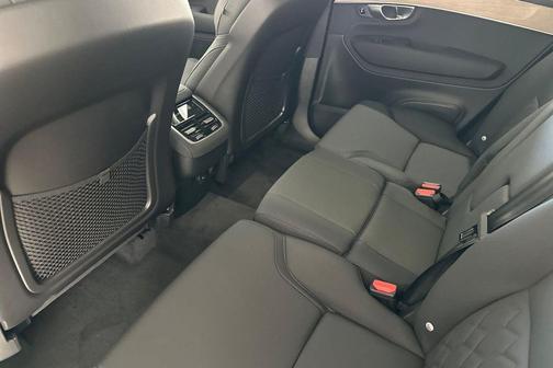 2026 Volvo XC90 B5 Plus 7-Seater