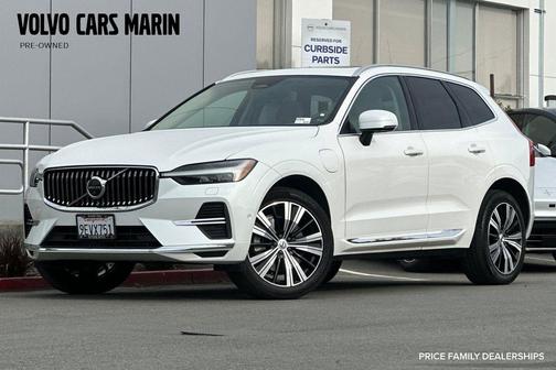 2023 Volvo XC60 Recharge Plug-In Hybrid T8 Plus Bright Theme