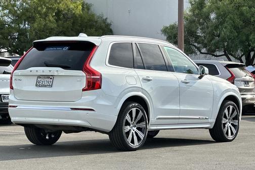 2023 Volvo XC90 Recharge Plug-In Hybrid T8 Plus 6-Seater