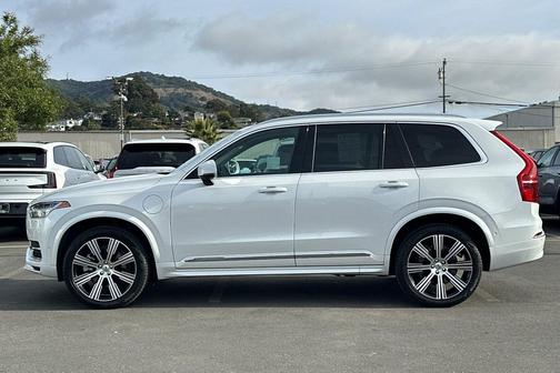 2023 Volvo XC90 Recharge Plug-In Hybrid T8 Plus 6-Seater