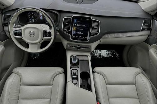 2021 Volvo XC90 Recharge Plug-In Hybrid T8 Inscription 7 Passenger