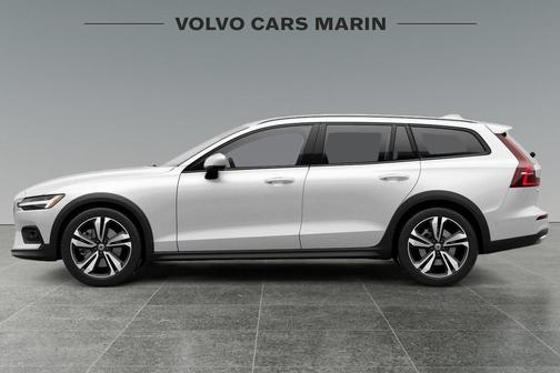 2026 Volvo V60 Cross Country B5 Plus