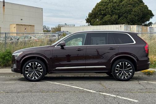 Mulberry Red Metallic 2026 Volvo XC90 Plug-In Hybrid Ultra, T8 AWD, Electric/Gasoline, Bright, 7 Seats