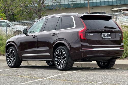 Mulberry Red Metallic 2026 Volvo XC90 Plug-In Hybrid Ultra, T8 AWD, Electric/Gasoline, Bright, 7 Seats
