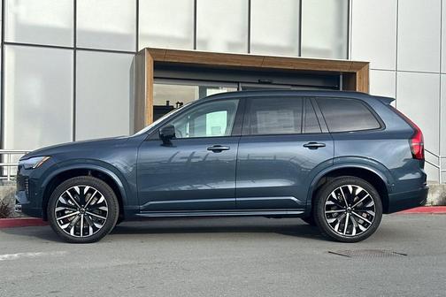 2026 Volvo XC90 Ultra Dark Theme