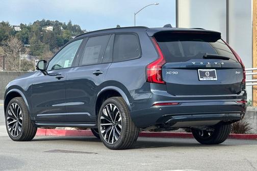 2026 Volvo XC90 Ultra Dark Theme