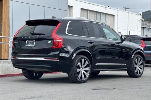 2024 Volvo XC90 Recharge Plug-In Hybrid T8 Ultimate Bright Theme 7-Seater