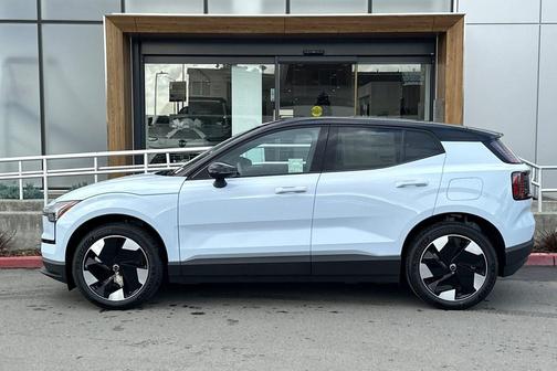 2026 Volvo EX30 Plus Twin Motor Performance, Fully electric