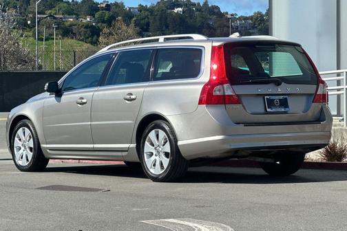 2008 Volvo V70 3.2