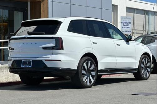 2025 Volvo EX90 Twin Motor Performance Ultra