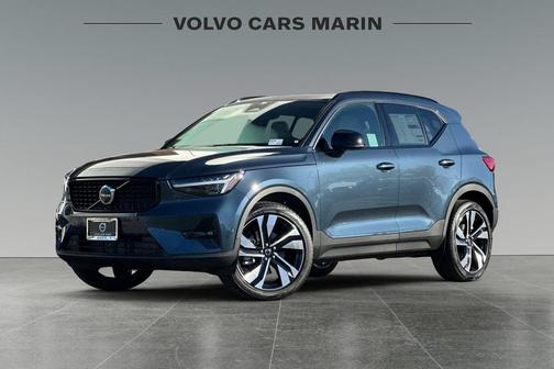 2026 Volvo XC40 B5 Ultra