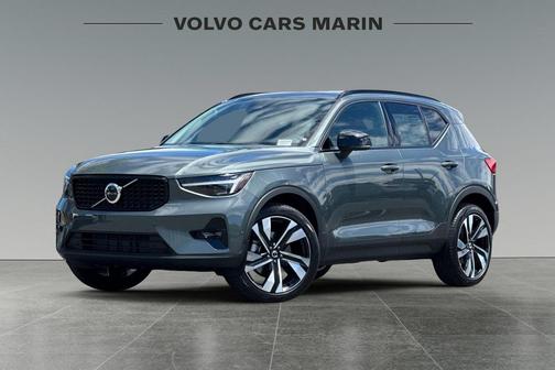 2026 Volvo XC40 B5 Ultra
