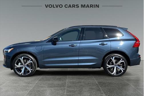 2025 Volvo XC60 Plug-In Hybrid T8 Ultra