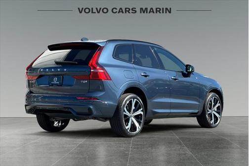 2025 Volvo XC60 Plug-In Hybrid T8 Ultra