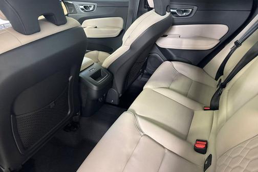 Forest Lake 2026 Volvo XC60 B5 Plus