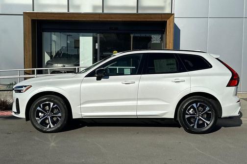 2026 Volvo XC60 B5 Core