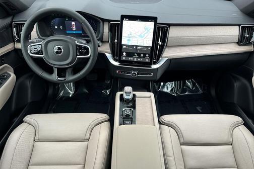 2026 Volvo XC90 B6 Ultra Dark Theme 7-Seater