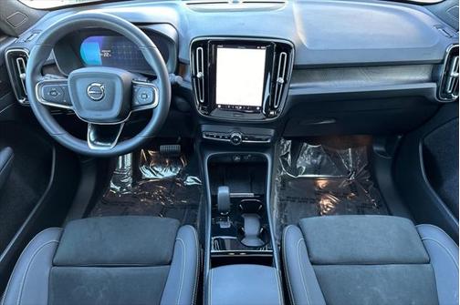 2022 Volvo C40 Recharge Pure Electric P8 Ultimate