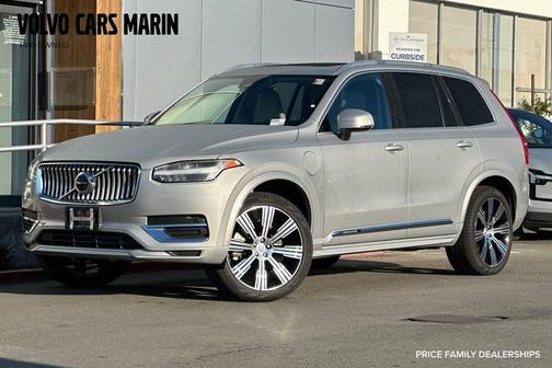 2023 Volvo XC90 Recharge Plug-In Hybrid T8 Core Bright Theme