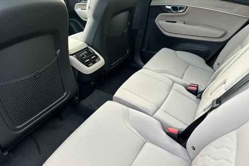 2026 Volvo XC90 B5 Plus 7-Seater