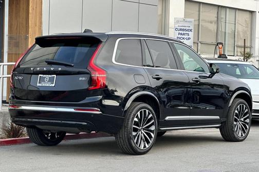 2026 Volvo XC90 B5 Plus 7-Seater