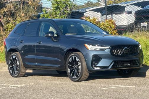 2026 Volvo XC60 B5 Plus