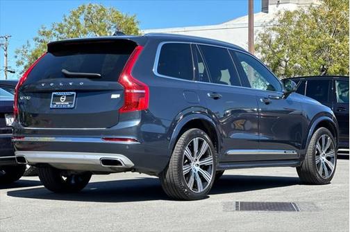 2021 Volvo XC90 Recharge Plug-In Hybrid T8 Inscription 7 Passenger