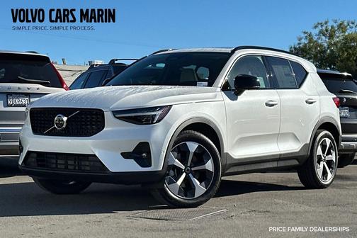 2026 Volvo XC40 B5 Plus