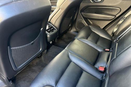 2020 Volvo XC60 T6 Inscription